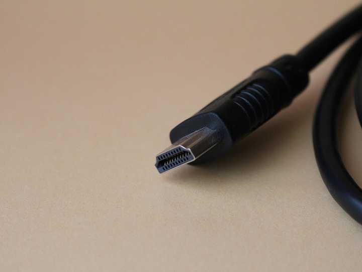 Convierte HDMI a RCA: conecta dispositivos modernos a TV antiguos