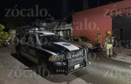 Joven incendia camioneta de su rival por viejas rencillas en la María de León
