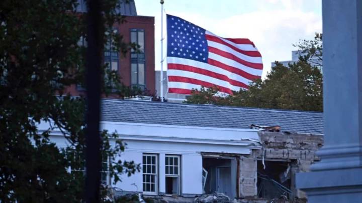 Trump derriba parte de la Casa Blanca para nuevo salón de baile
