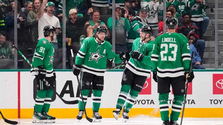 Heiskanen scores twice as Stars rally to beat Hurricanes 3