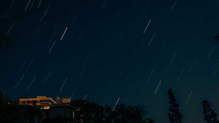 ¿Cuándo Es la Próxima Lluvia de Estrellas en 2025? Fecha Exacta para Observarla en México