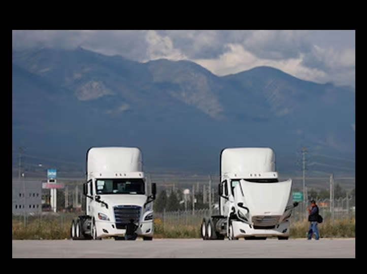 Trump anuncia que arancel del 25% a camiones importados entra en vigor el 1 de noviembre: México será el más afectado
