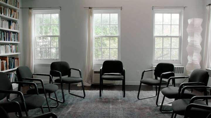 'Group - The Schopenhauer Project' Film Trailer: Inside Group Therapy