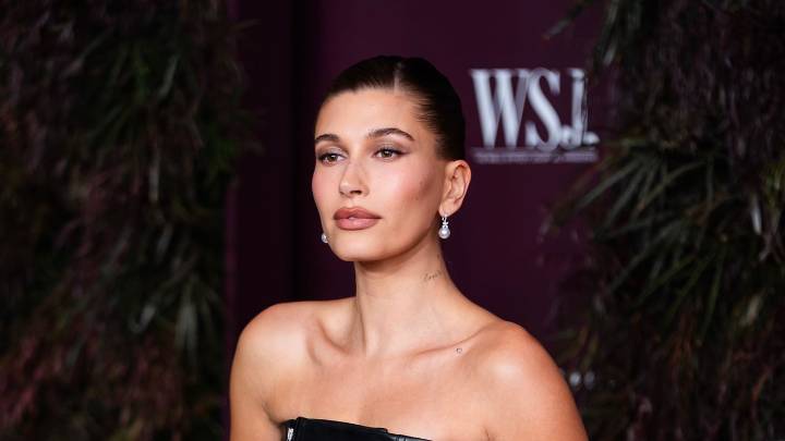 Hailey Bieber Took Style Notes From Her Vogue World Seatmate Miley Cyrus