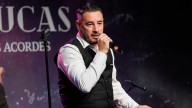Andy Morales, excomponente de Andy y Lucas, recibe el premio a la trayectoria en los Premios Latino y pone fecha a su debut en solitario
