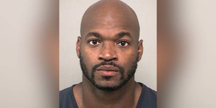 Former NFL star Adrian Peterson was asleep in SUV before DWI arrest in Texas: affidavit