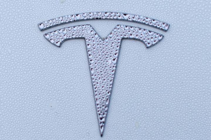 U.S. probes nearly 2.9M Tesla vehicles over FSD safety violations