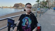 Un joven de Águilas con distrofia muscular similar a la ELA denuncia inaccesibilidad a las ayudas autonómicas