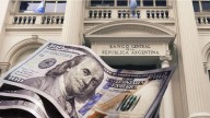 Las consultoras privadas estiman un dólar más alto, menor crecimiento y mayor inflación