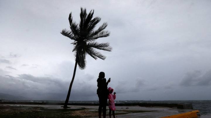 Eye of category 5 Hurricane Melissa shows breathtaking stadium effect