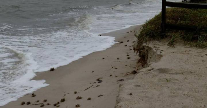 Storm erodes shoreline, floods streets in Slaughter Beach