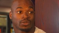 Former NFL star Adrian Peterson arrested in Sugar Land, records show