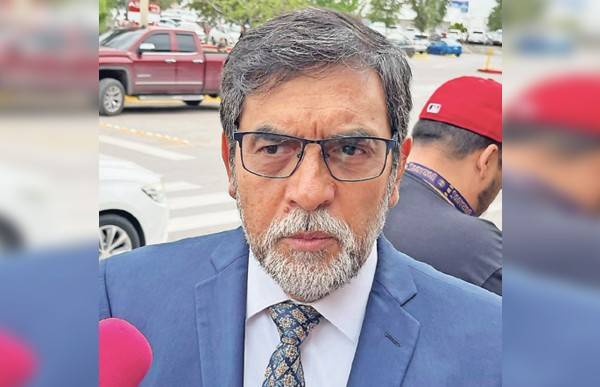 ‘No existe dilema ético con que Komaba desempeñe dos funciones’