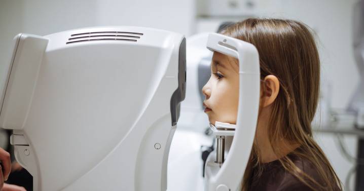 Optician's seven red flags that your children may have eye health issues