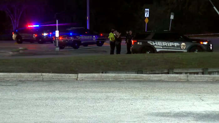 Man driving SUV dies in crash with Jeep on Jacksonville’s southside