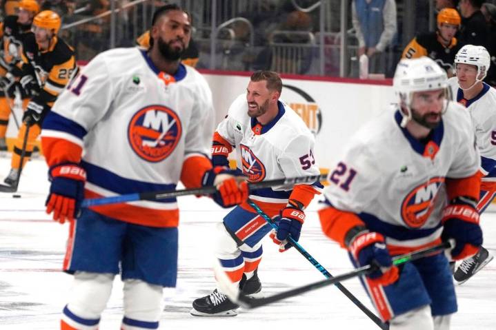 Beards are back for the New York Islanders after old-school executive Lou Lamoriello’s departure – Winnipeg Free Press