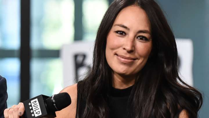 The Color Scheme You Need For A Retro-Style Kitchen (Thanks Joanna Gaines)