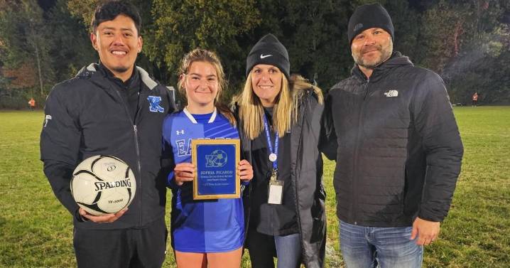 H.S. GIRLS SOCCER: Picardo sets Kendall all-time assist record, Eagles roll to 13th straight win