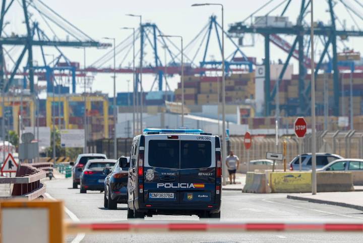 Nuevo golpe al narco en Valencia: intervenidas 1,7 toneladas de cocaína tras seguir a un camión “sospechoso” desde el puerto