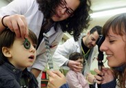 El Gobierno acuerda pagar los primeros 100 euros de las gafas o lentillas de los menores de 16 años