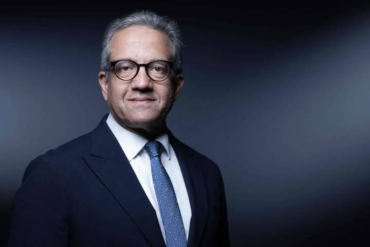 UNESCO Nominates Egypt's Khaled El-Enamy as its New Chief