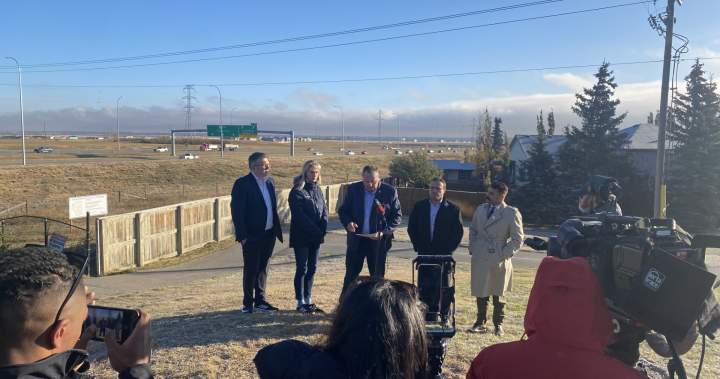 Calgary firefighters, independent candidates call for harsher speeding penalties