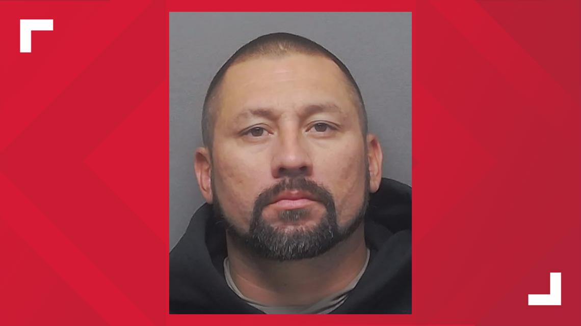 Texas man arrested after shooting ex-girlfriend's boyfriend head in San Antonio