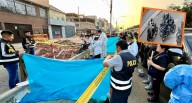 Los Olivos: Sicarios asesinan dos motorizados a balazos | VIDEO Sangriento episodio quedó registrado por cámaras de seguridad en Los Olivos.