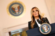 "Canal abierto" entre Melania Trump y Vladimir Putin permitió reunificación de ocho niños en Ucrania