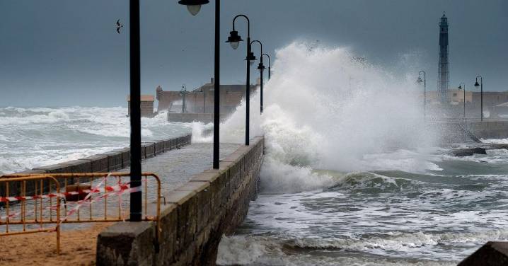 Un sistema de sirenas municipal también alertará de maremotos en Cádiz