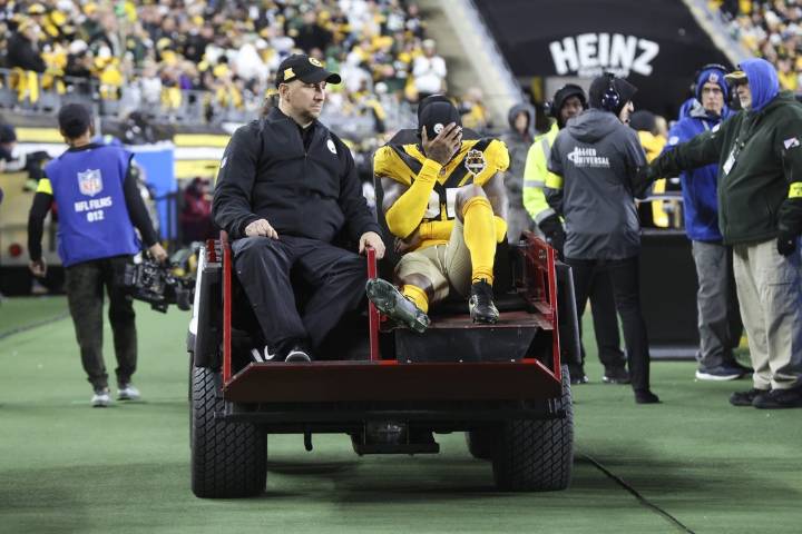 Deadspin | Steelers place S DeShon Elliott, DT Daniel Ekuale on IR