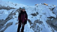 Deportista chilena logra hazaña extrema en el Himalaya Sofía Cofré subió corriendo el Ama Dablam.