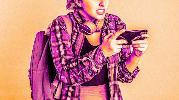 Australia shares tips to wean teens off social media ahead of ban. Will it work?