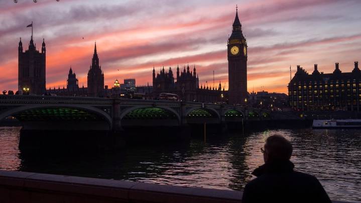 Why the time difference between the US and Europe will be one hour shorter this week