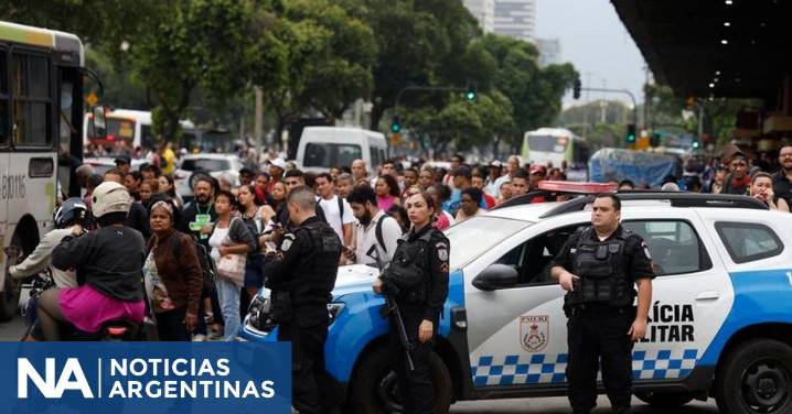 “Solo cuatro víctimas, los policías”: gobernador de Río de Janeiro Claudio Castro celebró operativo en favela