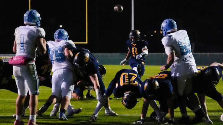 Gabriel Hegelheimer on Regina football’s playoff win over Northeast