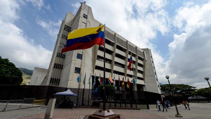 Pdte. Maduro presenta recurso al TSJ para anular nacionalidad de Leopoldo López