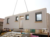 Compró dos casas prefabricadas en China, las mandó a EEUU y ahora las alquila