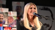 President Trump's daughter praises hostage families at Tel Aviv ceasefire rally