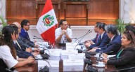 José Jerí se reúne con comerciantes de Mesa Redonda para reforzar la seguridad y el orden en el emporio