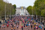 Runner dies after collapsing during London half marathon