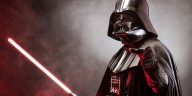 Multan a negocio peruano por vender sables de luz ilegales de Star Wars comercializados como “Space Wars”