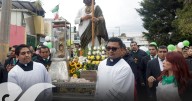 Reliquia de San Judas Tadeo causa felicidad en el penal de San Miguel