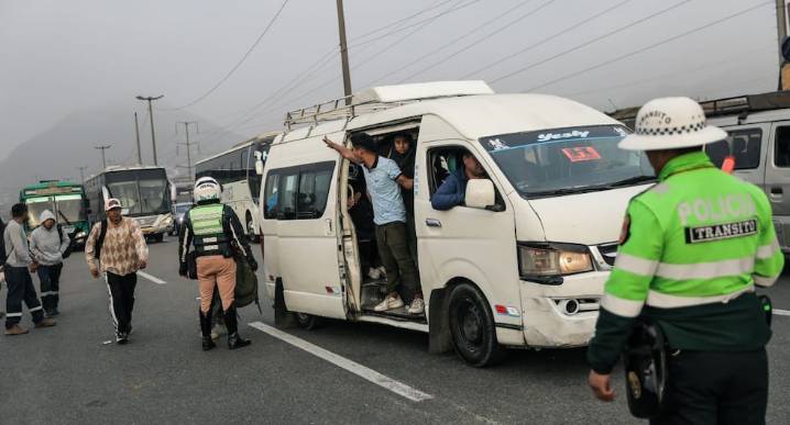 Paro de transportistas: Panamericana Sur fue bloqueada a la altura del puente San Pedro últimas