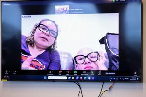 Judge rules immigration detention of Chicago man with daughter battling cancer is illegal