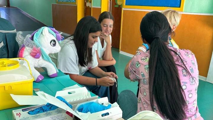 Los 'coles' y las residencias de mayores de Canarias se convierten desde hoy en vacunódromos contra la gripe