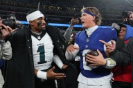 Giants vs. Eagles live updates: NFL scores, news and highlights from Week 8