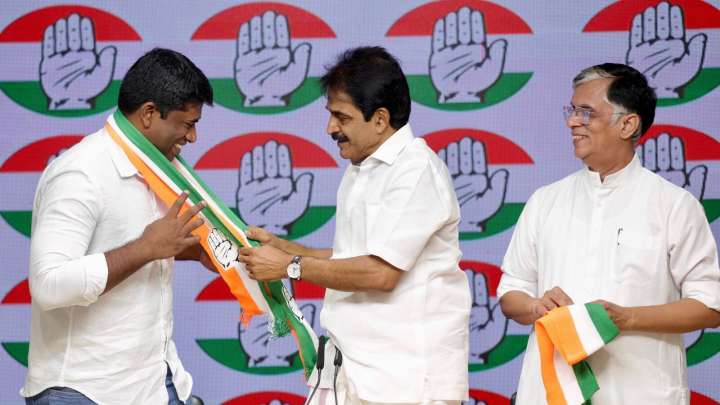Former IAS officer Kannan Gopinathan joins Congress. Who is he?