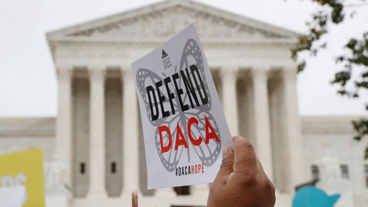 Federal government could resume taking DACA applications for permits to live and work in U.S.