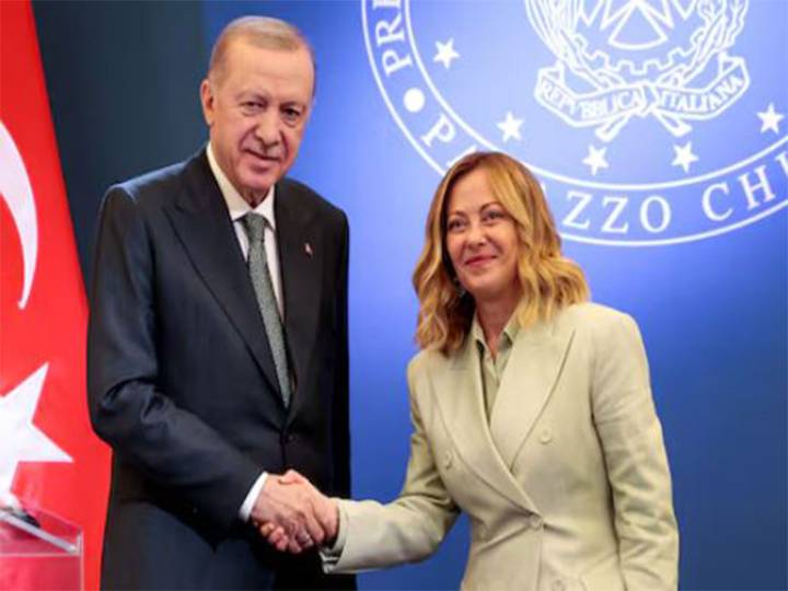 Turkish President wants Italian PM to stop smoking